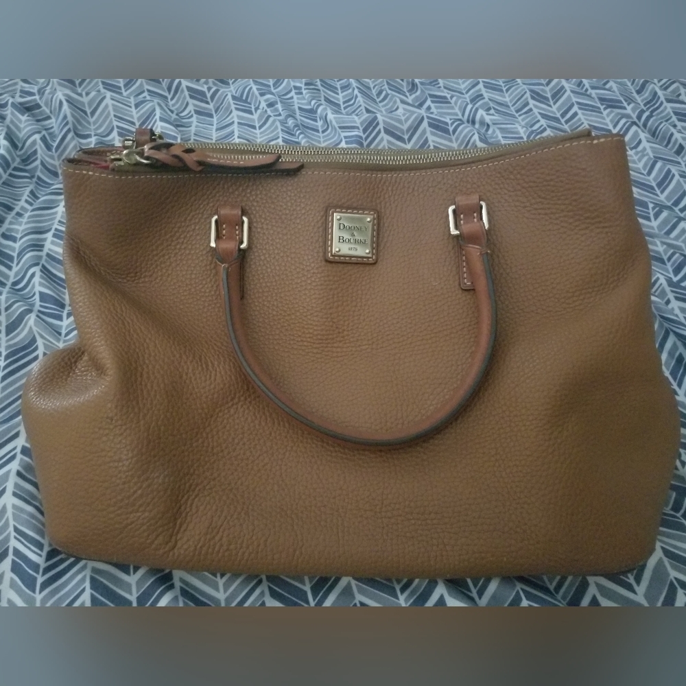Dooney & Bourke Purse